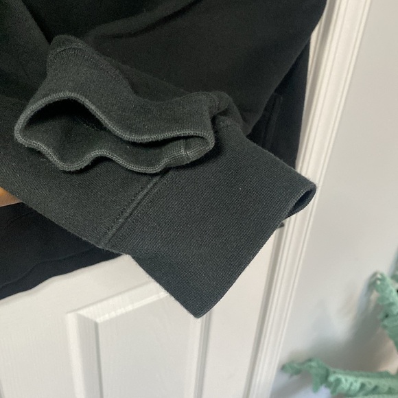 OBEY - Picture 5 of 5